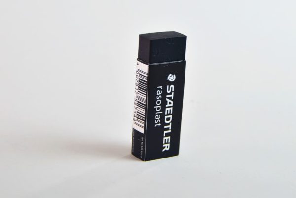 Borrador de lápiz STAEDTLER Negro rasoplast 526 B20-9