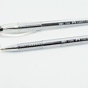 Bolígrafo Faber Castell 061 0.7 mm punta fina negro