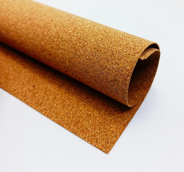 Corcho en lamina 0.9 mm Café 60 x 90 cms. (1/32")