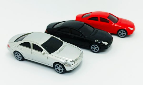 Auto de plástico CR-A Esc. 1:50