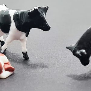 Animales de plástico Vaca Escala 1:100