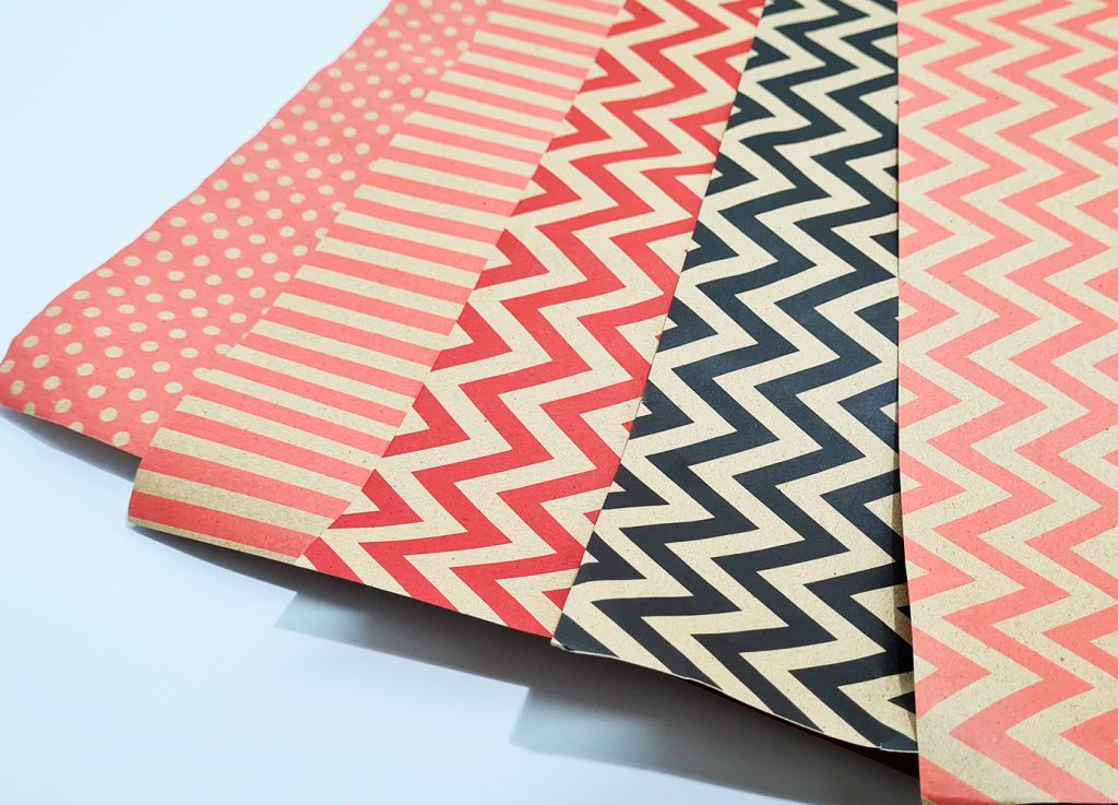 Papel Kraft con Diseño 50 x 70 cm.