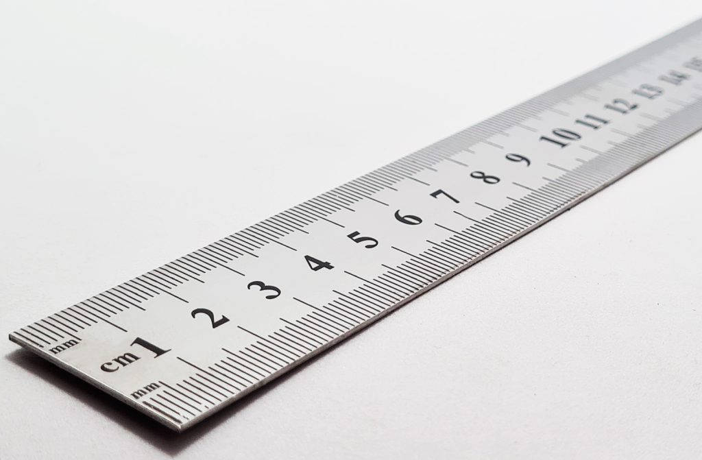 Regla Metálica de 30 cm. AR 20-4