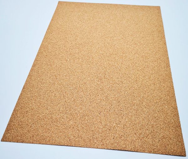 Corcho en lamina 0.9 mm Café 45 x 60 cms. (1/32")