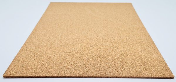 Corcho en lamina 3.2 mm Café 45 x 60 cms. (1/8")