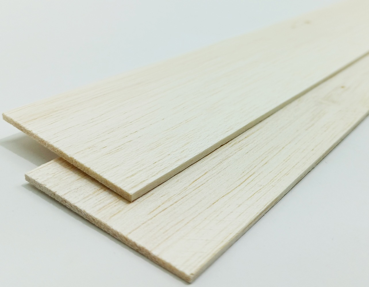Lamina de Balsa en plancha de “3 mm”