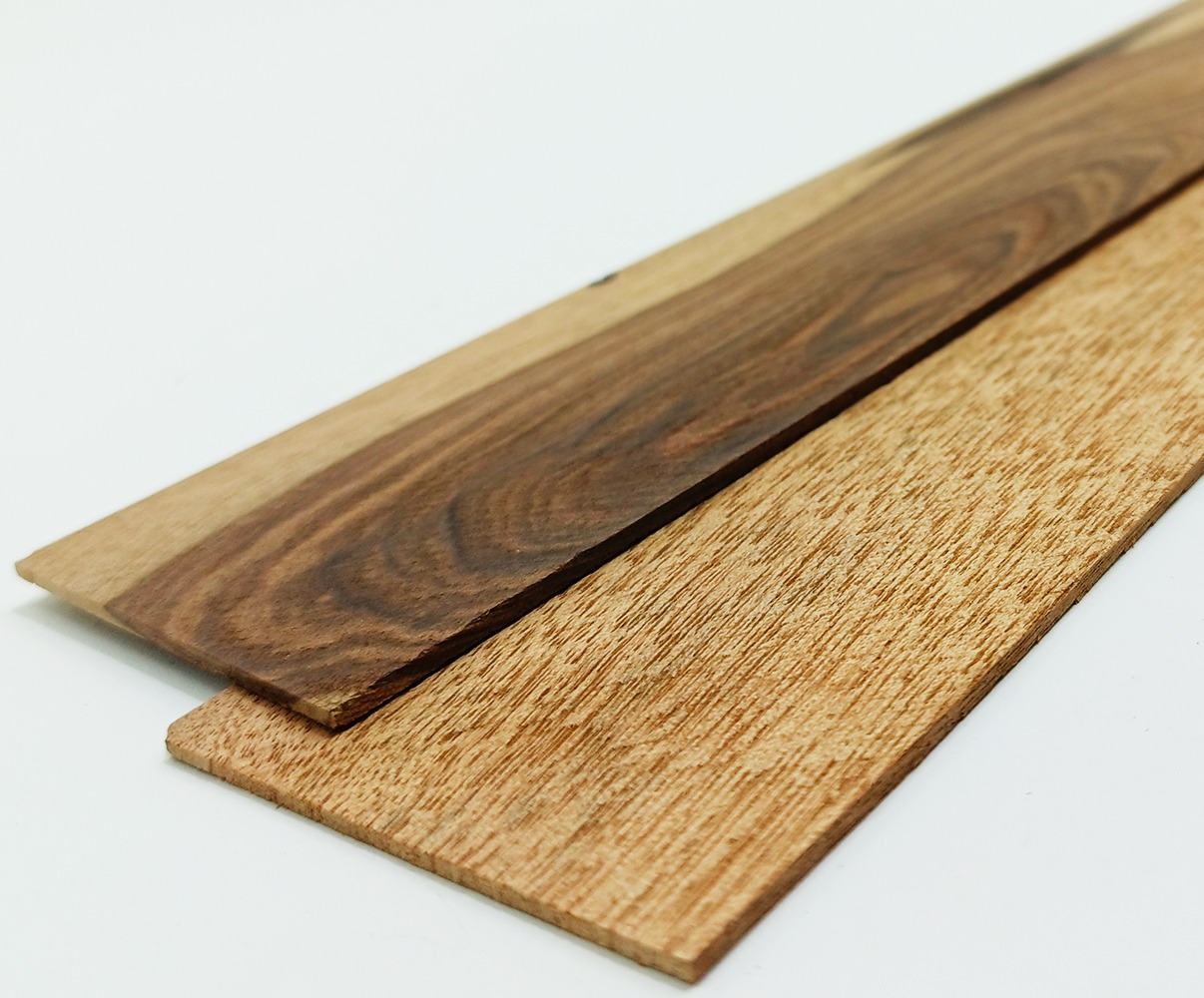 Lamina de madera Raulí en plancha de “2 mm”