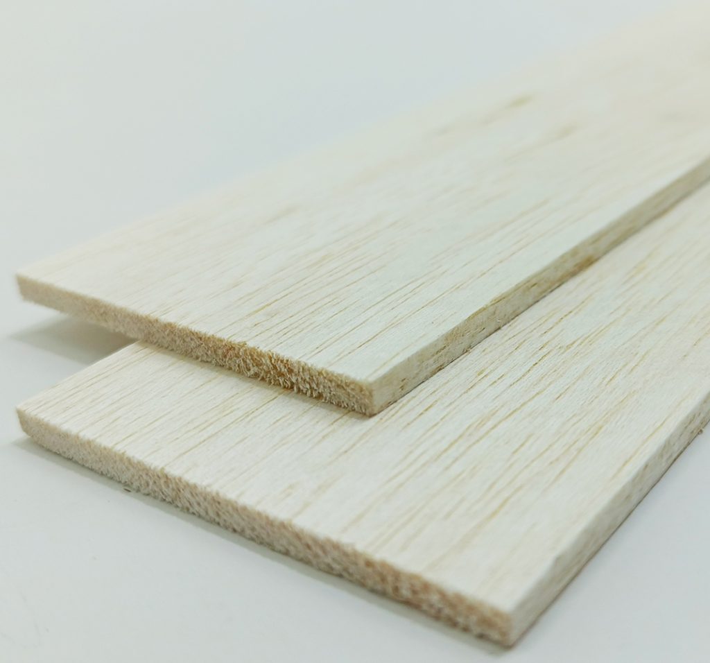 Lamina de Balsa en plancha de “4 mm”