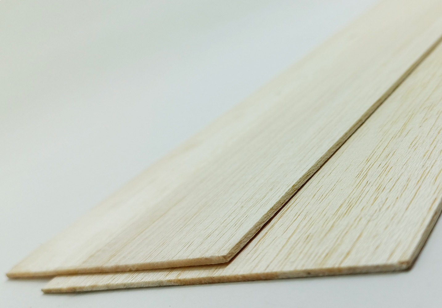 Lamina de Balsa en plancha de “2 mm”