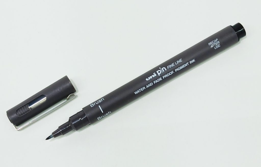 Tiralineas Micron UNI Pigment Punta Pincel Gris Oscuro