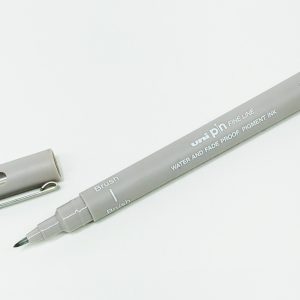 Tiralineas Micron UNI Pigment Punta Pincel Gris Claro