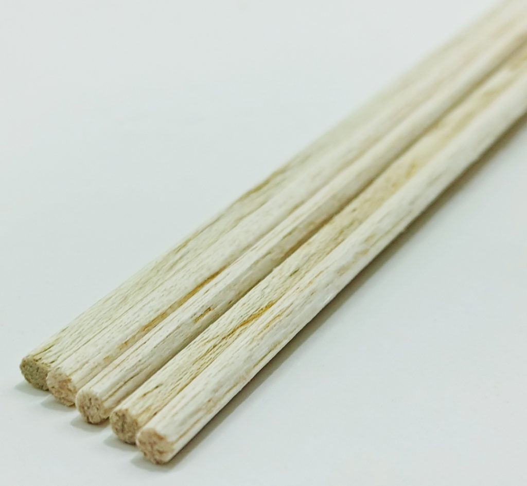 Varilla circular BALSA de 4 mm Diámetro