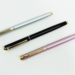 Plumafuente DELI 5681 con diamante metálico