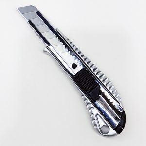 Estilete metálico de 18 mm IDEAL