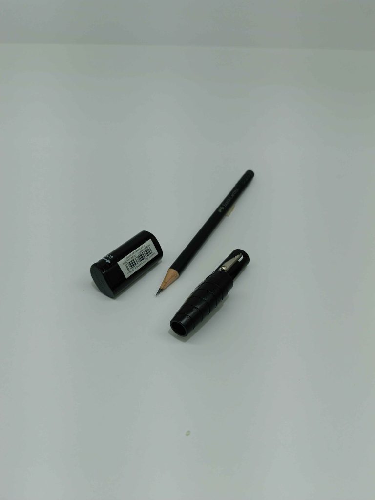 Lápiz de grafito para Dibujo Perfecto Faber Castell con Tajador Negro