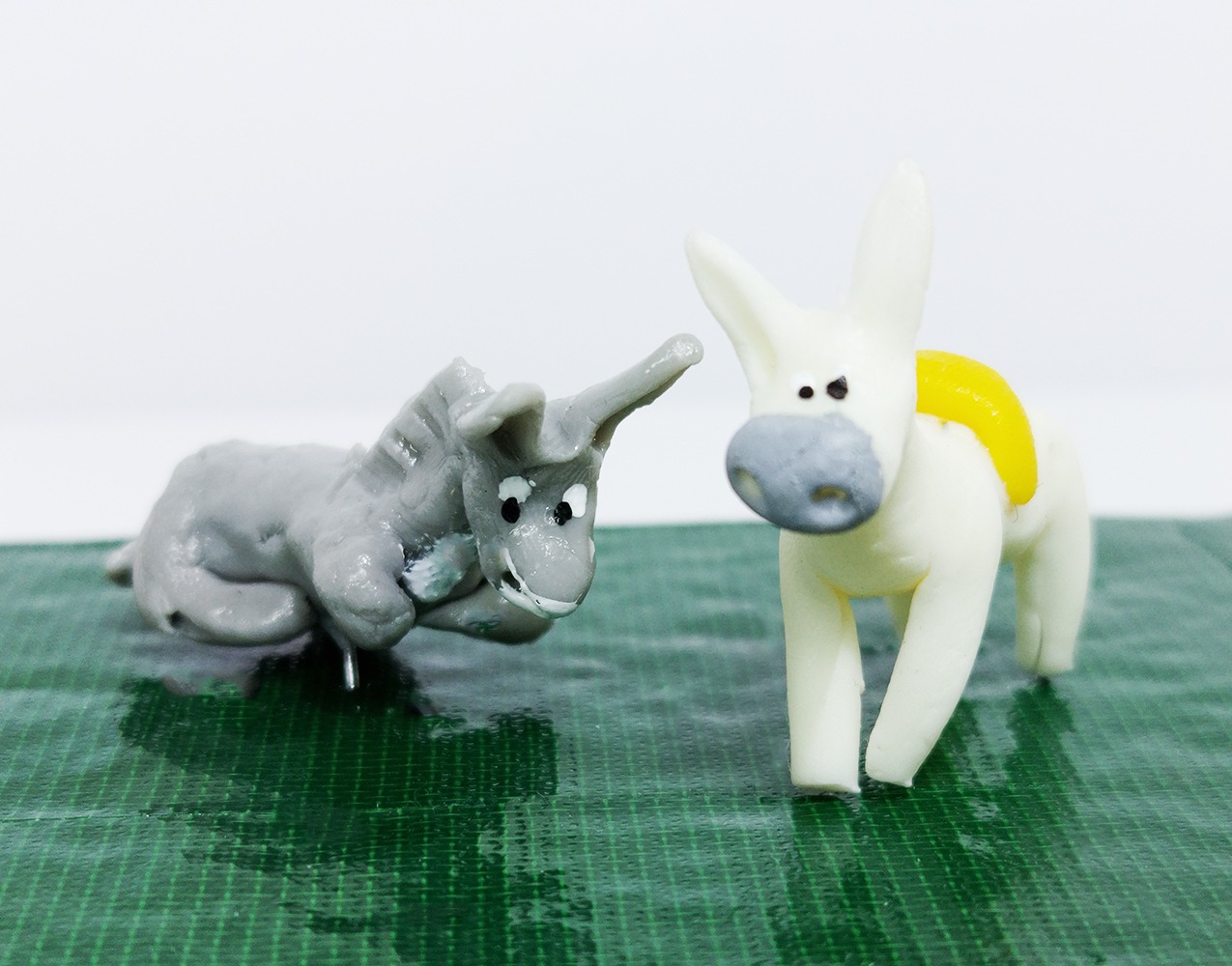 Animales de Porcelana Fría BURRO