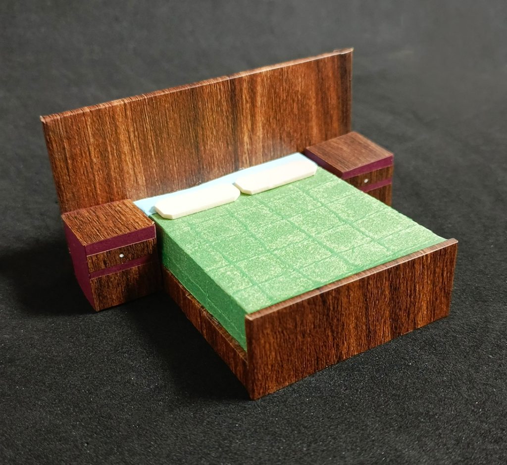 Juego de Dormitorio escala 1:25 Cama 2 plazas de cartón/cartulina