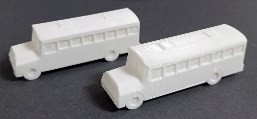 Auto BUS de Plástico Escala 1:100