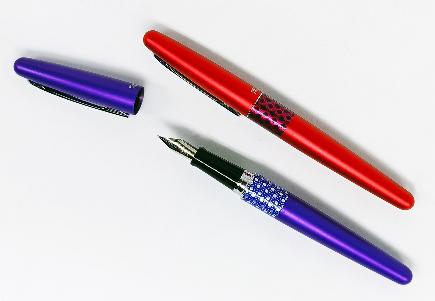 Pluma fuente PILOT FP-MR3 MR Retro Pop media diferentes colores